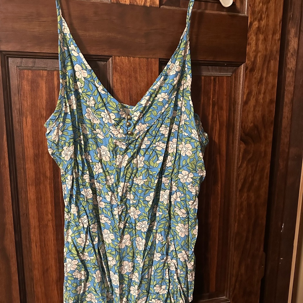 6 CAbi Camisoles